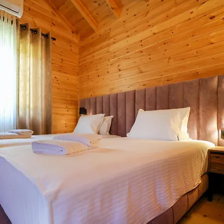 Bujtina Kapinova פארק נופש בראט