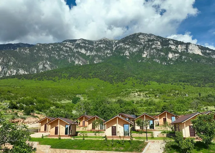 Bujtina Kapinova Parco vacanze *