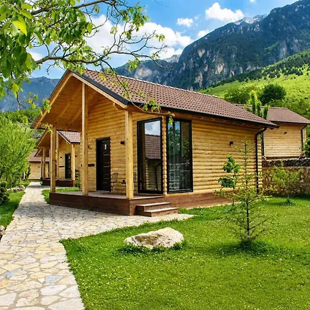 Tatil parkı Bujtina Kapinova